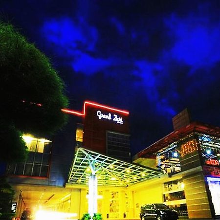 Hotel Grand Zuri Muara Enim Ngoại thất bức ảnh