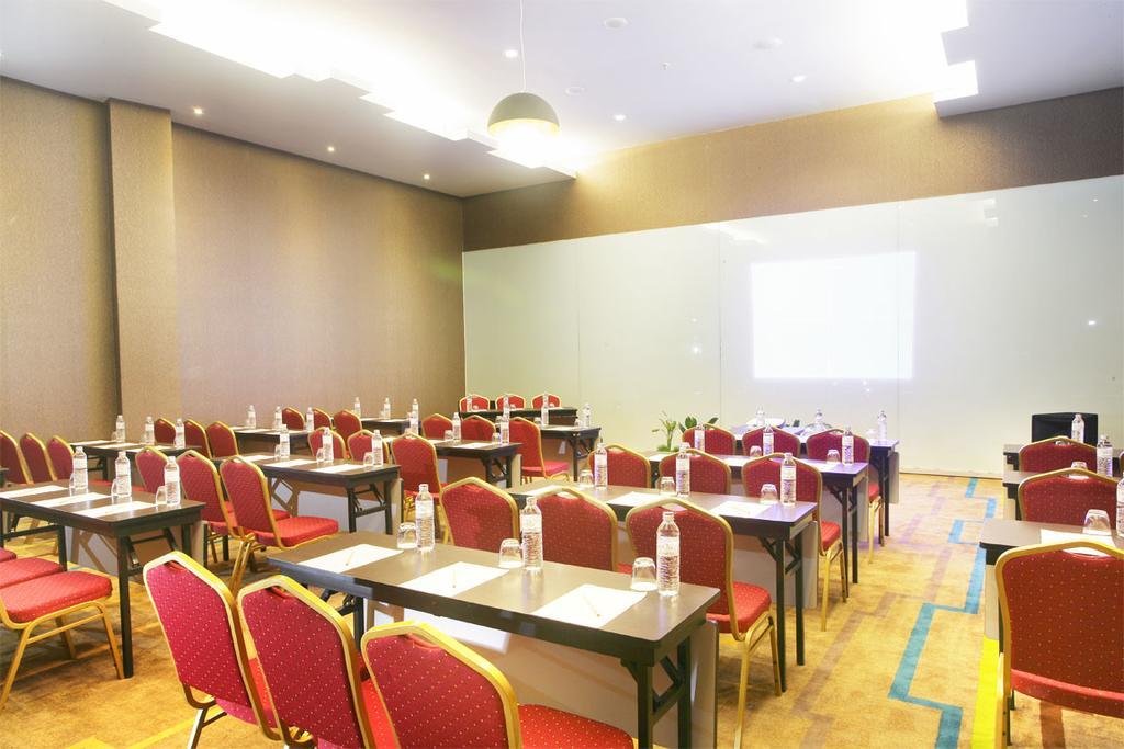Hotel Grand Zuri Muara Enim Ngoại thất bức ảnh