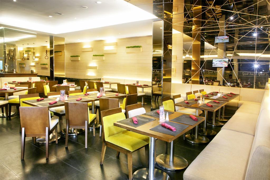 Hotel Grand Zuri Muara Enim Ngoại thất bức ảnh