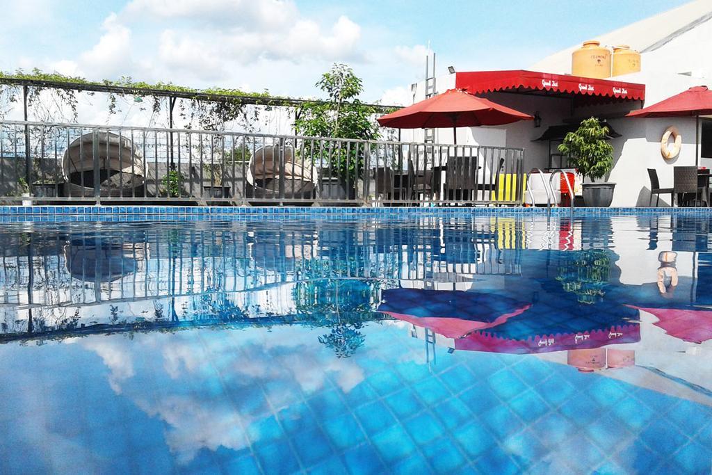 Hotel Grand Zuri Muara Enim Ngoại thất bức ảnh