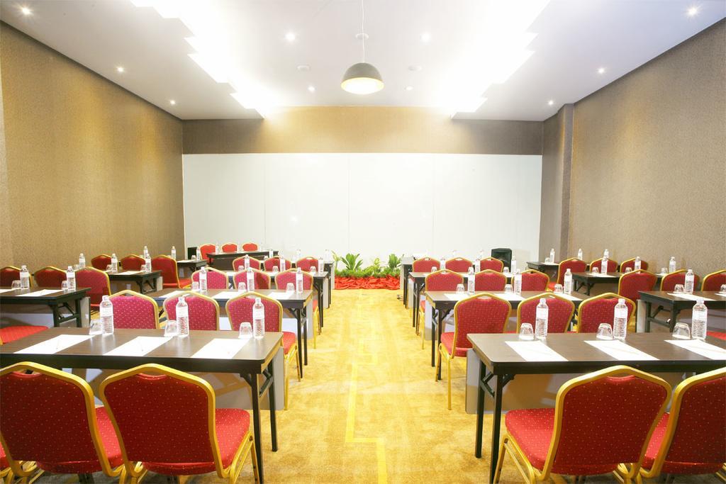 Hotel Grand Zuri Muara Enim Ngoại thất bức ảnh